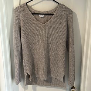 V neck sweater